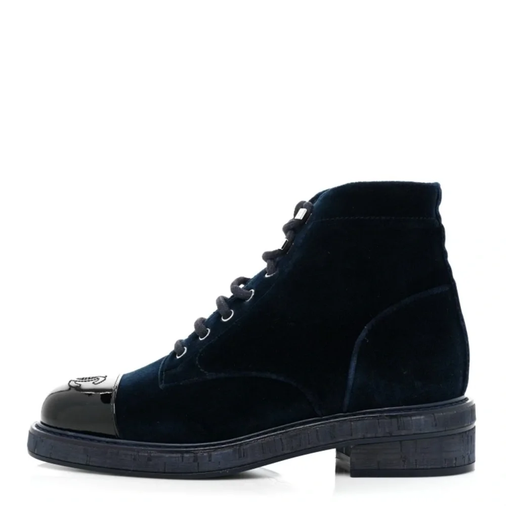 Chanel lace up combat boots - Picture 5 of 8